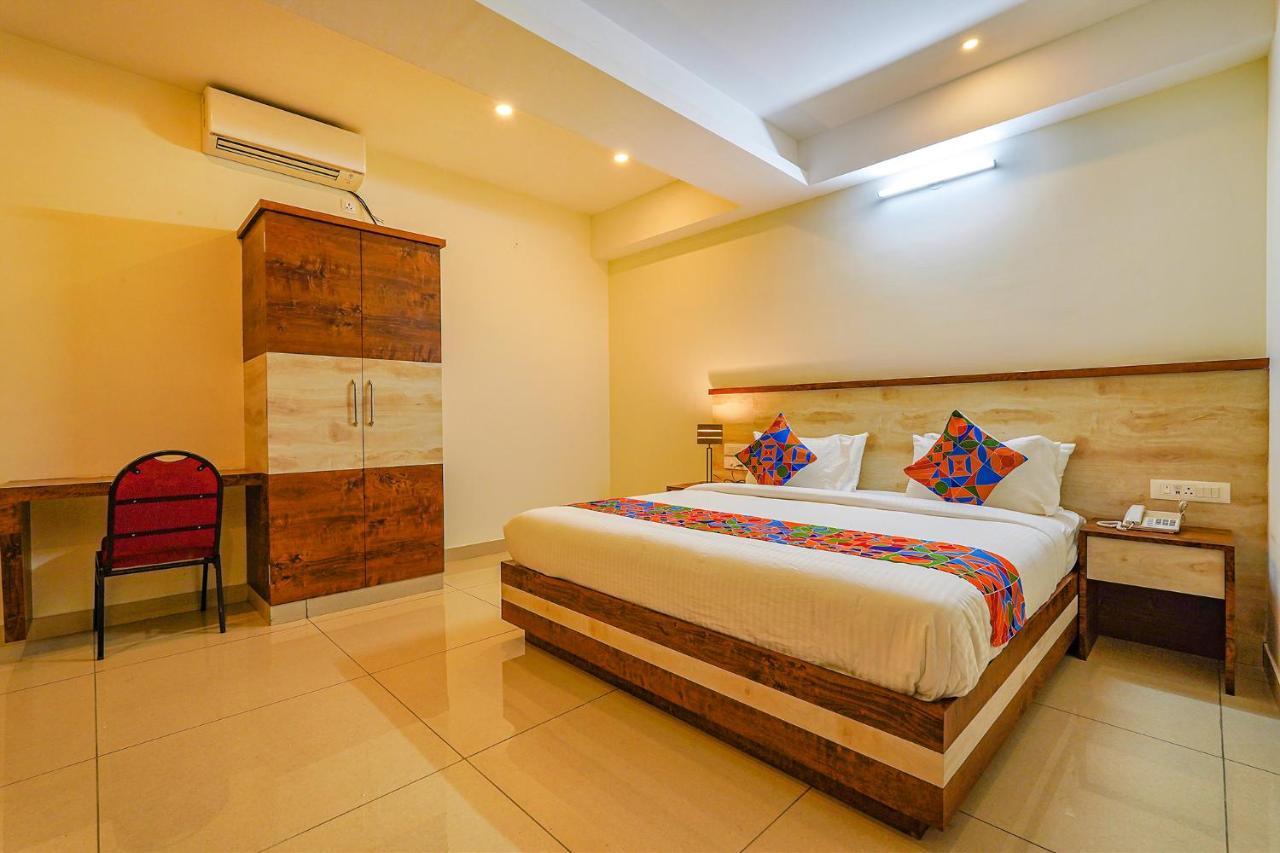 Fabhotel Shakthi Suites - Nr Jayadeva Hospital บังกาลอร์ ภายนอก รูปภาพ